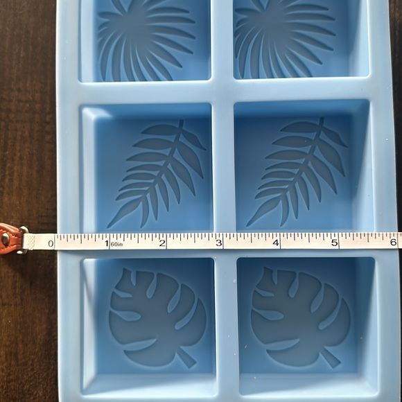 Bundle of 12 Silicone Molds - Picture 2 of 16